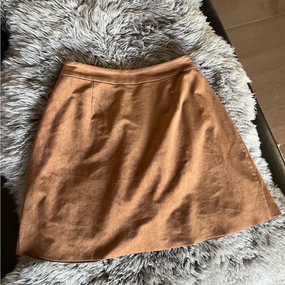 Aritzia Wilfred Free Suede Mini Skirt - Picture 3 of 5